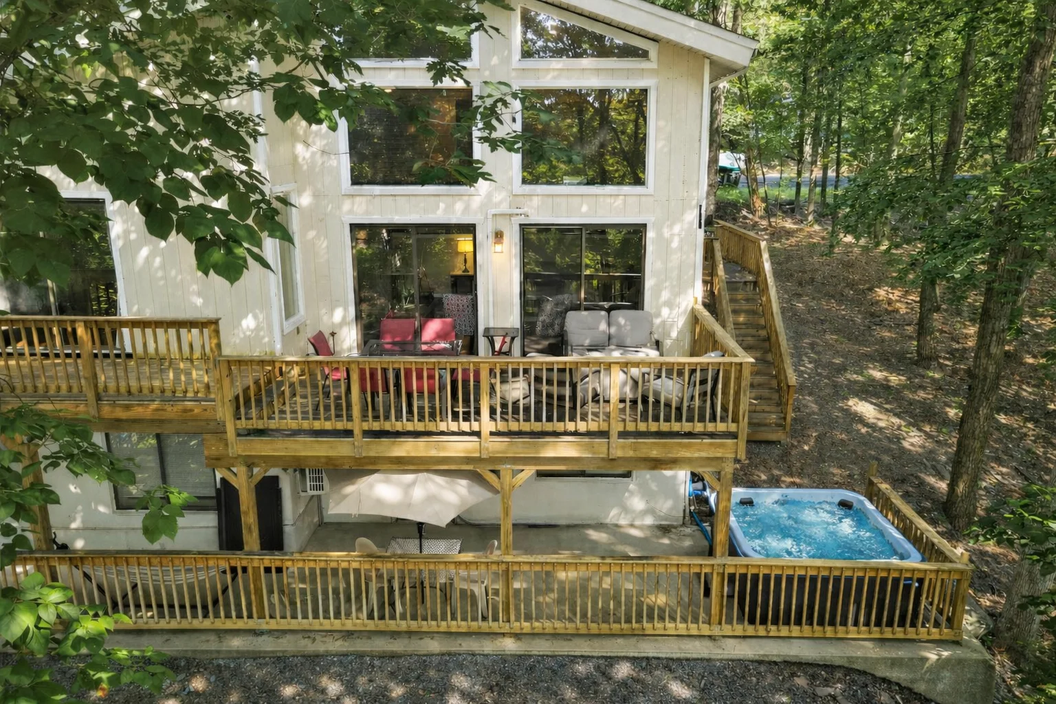 Deck view over the lake